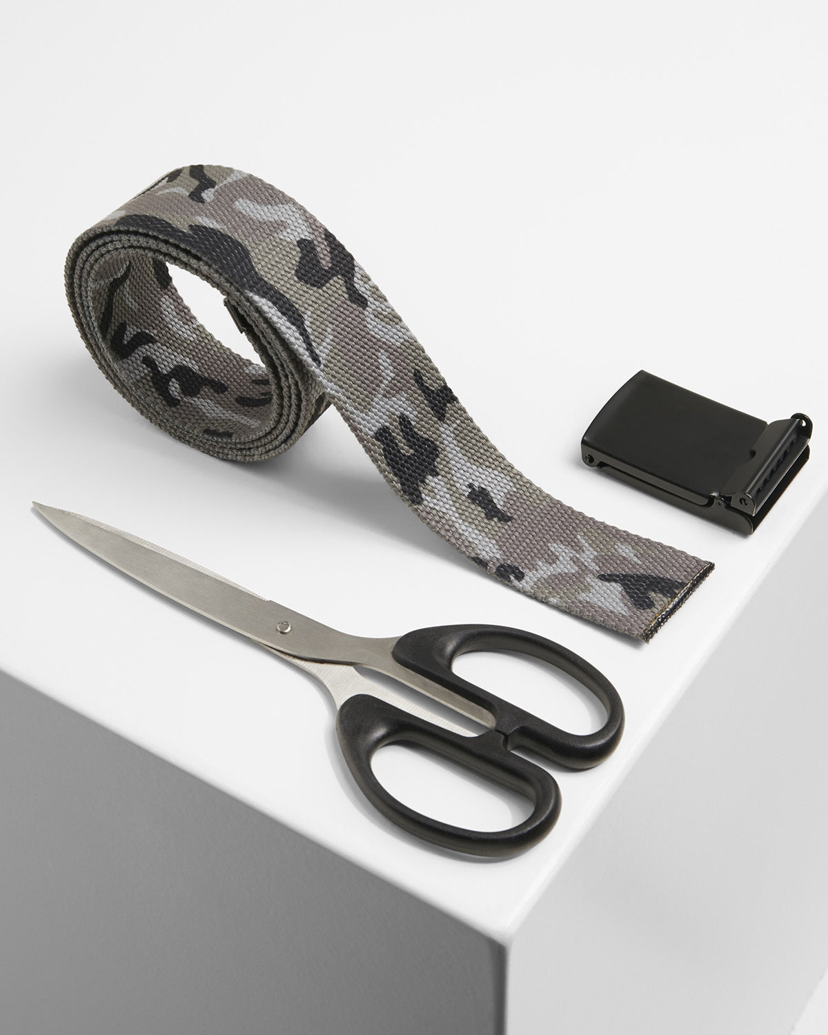 Urban Classics Kangasvyö 120cm - Harmaa Camo