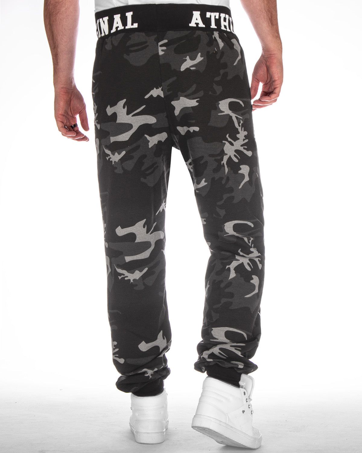 Disturb Clothing Atlantic club collegehousut - Musta Camo/Valkoinen