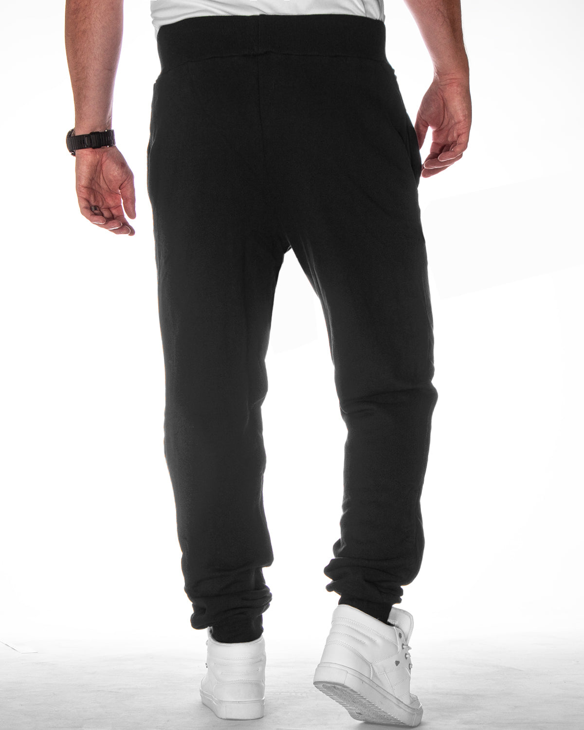 Disturb Clothing Nordic collegehousut - Musta