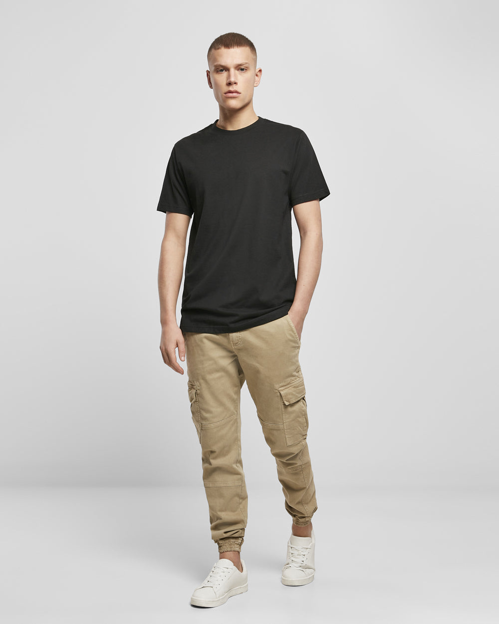 Disturb Clothing Basic t-paita #Väri_Black