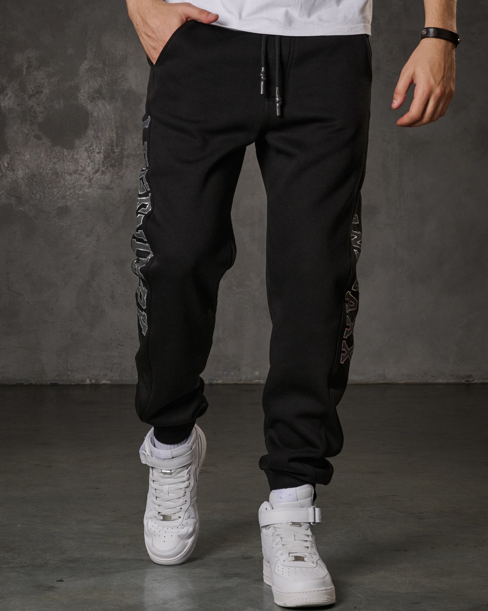 Cipo & Baxx CLR164 Leo Collegehousut - Musta