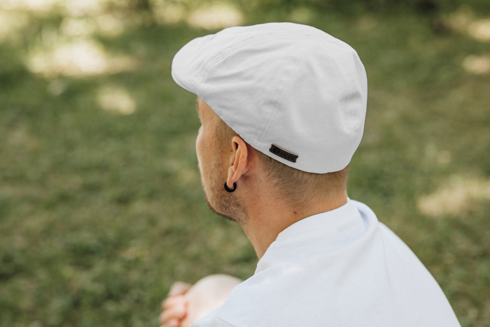 Valkoinen flat cap colors netistä miehille Salon