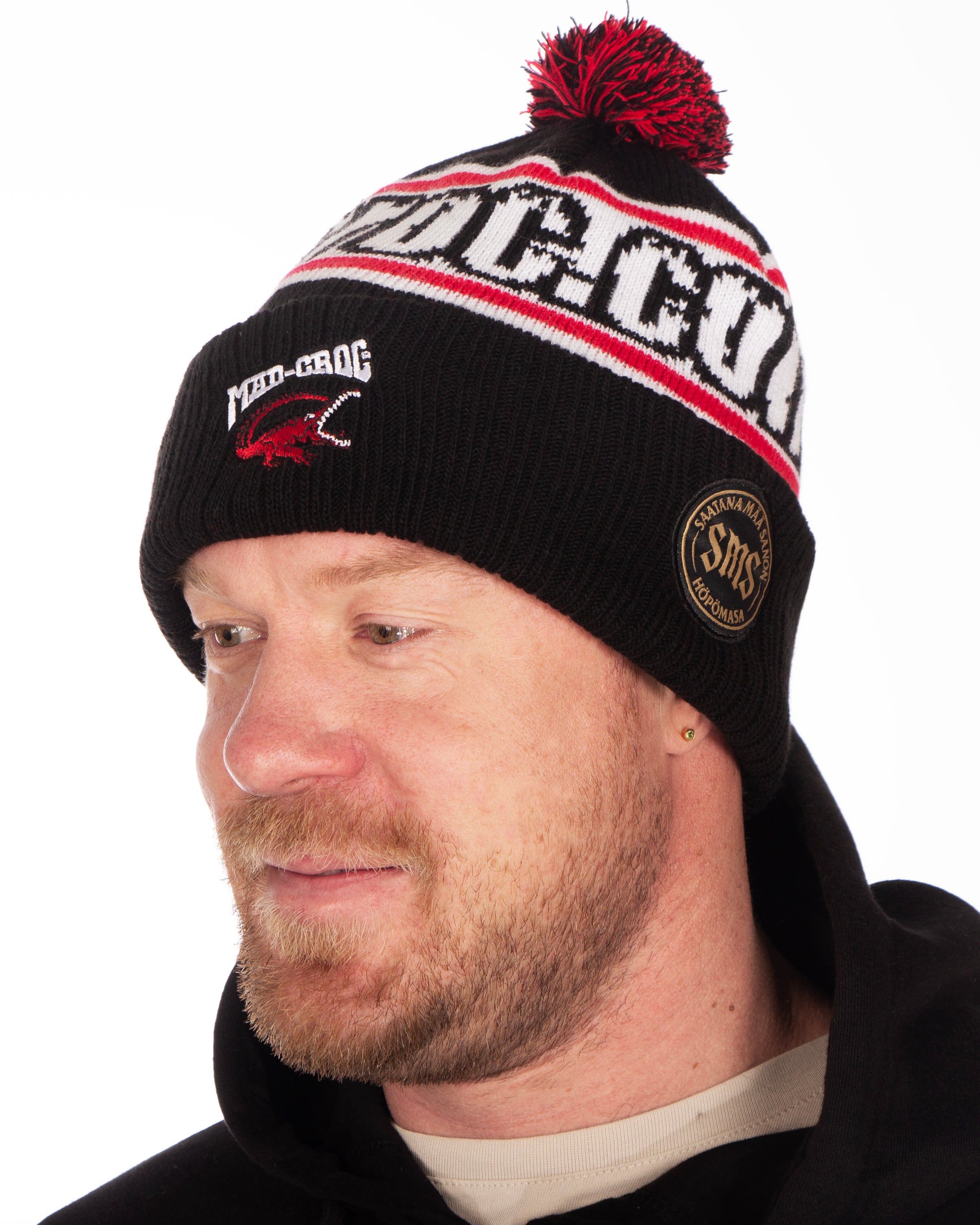 Disturb Clothing Höpömasa pipo - Musta